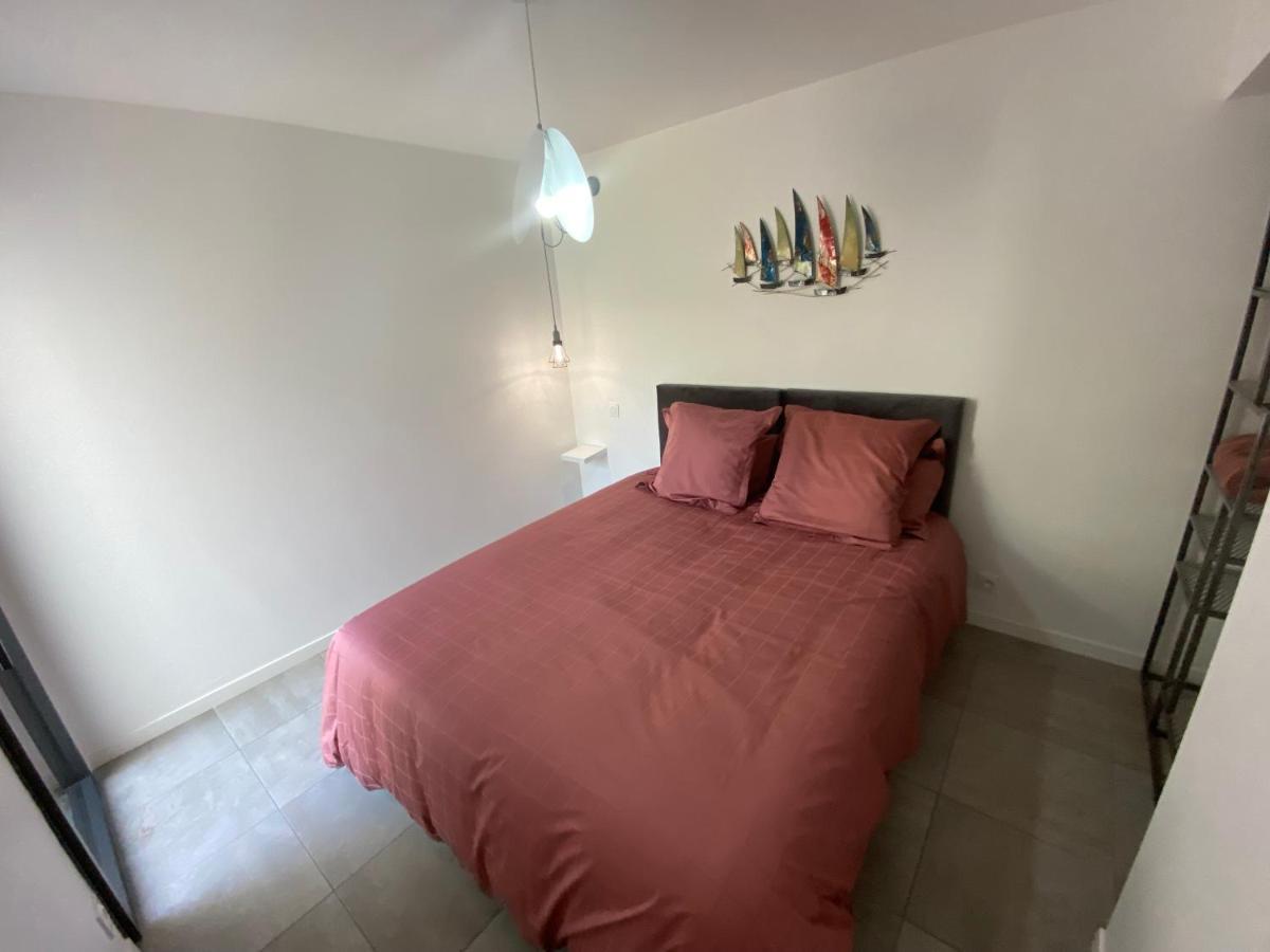 2 Maisons De Vacances Sittelles Lodge Конкарно Екстериор снимка