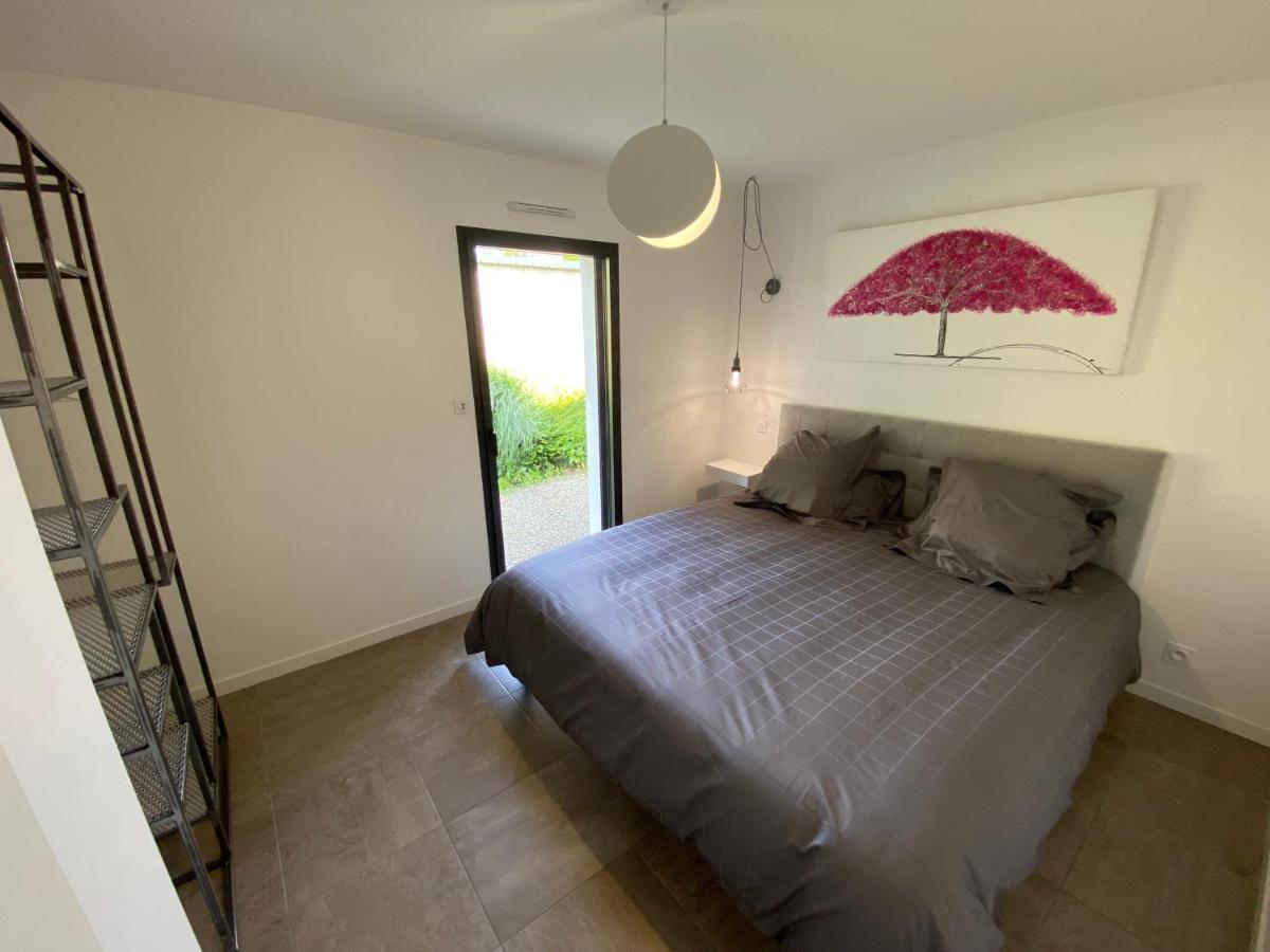 2 Maisons De Vacances Sittelles Lodge Конкарно Екстериор снимка